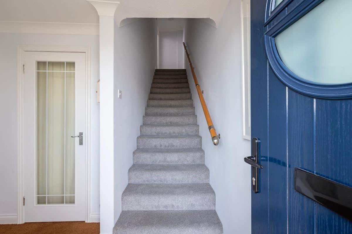Villa Fabulous High Street Townhouse With Stunning Views & Parking At 'Eagles Nest' à Falmouth Extérieur photo